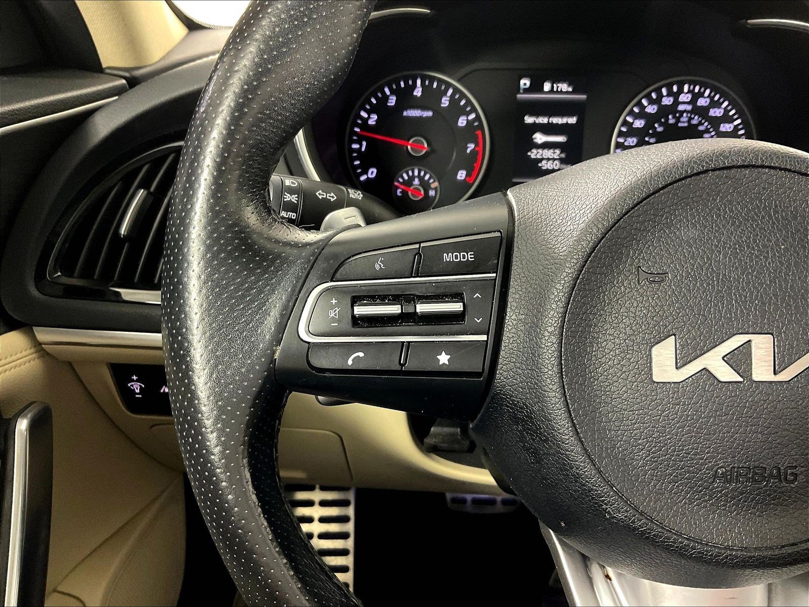 Used 2022 Kia Stinger GT1 AWD/4WD image 11