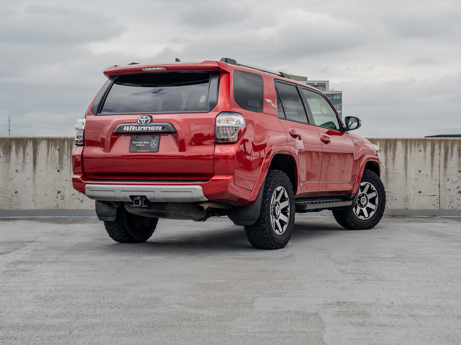 Used 2018 Toyota 4Runner TRD Off-Road Premium AWD/4WD image 4