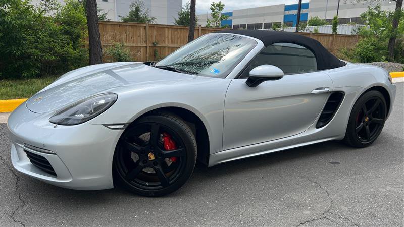 Used 2018 Porsche 718 Boxster RWD image 4