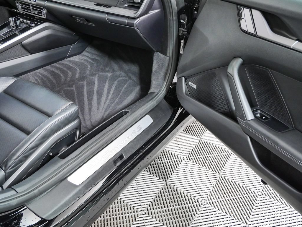 Certified 2020 Porsche 911 Carrera 4S AWD/4WD image 22