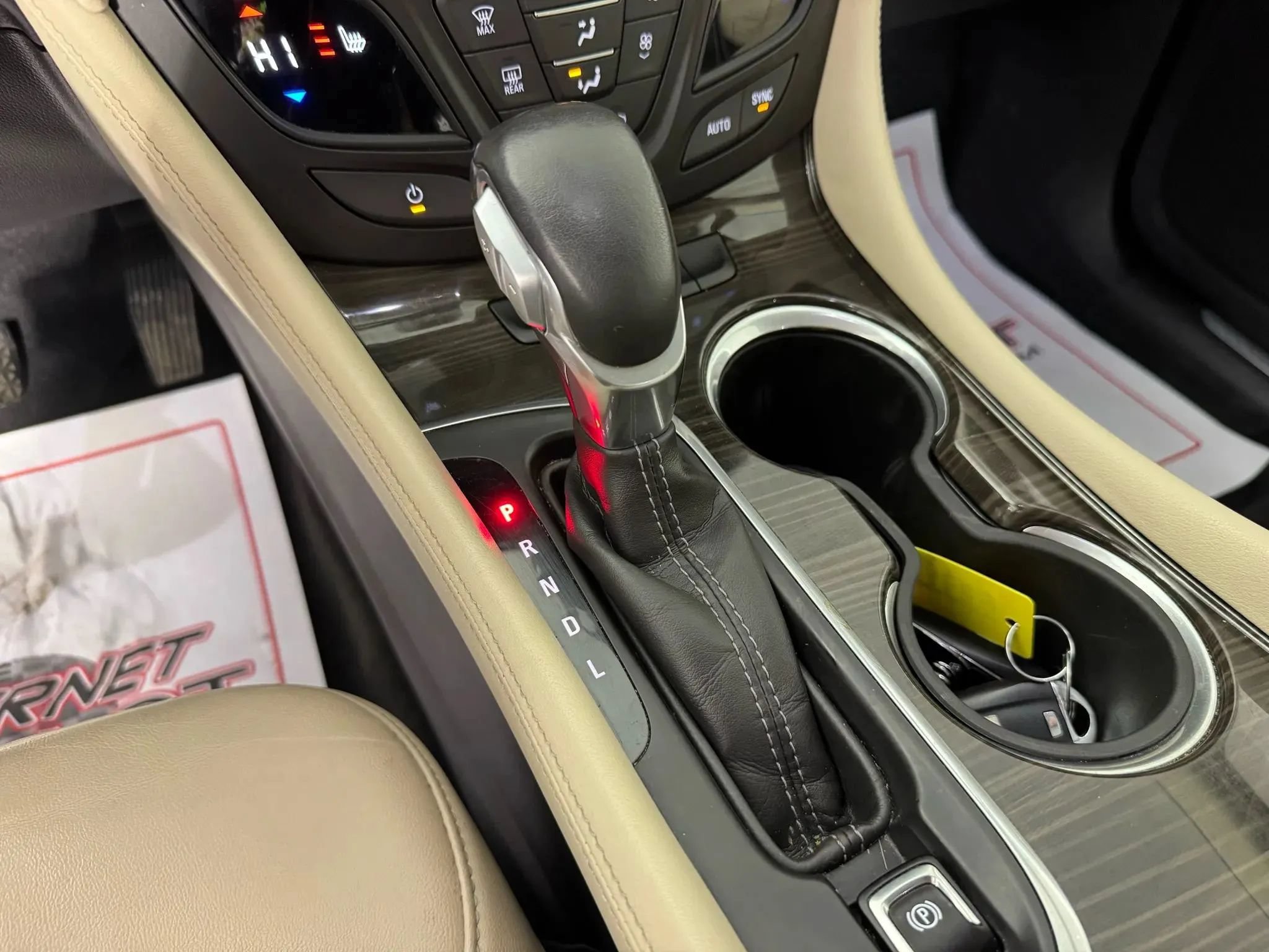 Used 2020 Buick Envision Essence AWD/4WD image 21