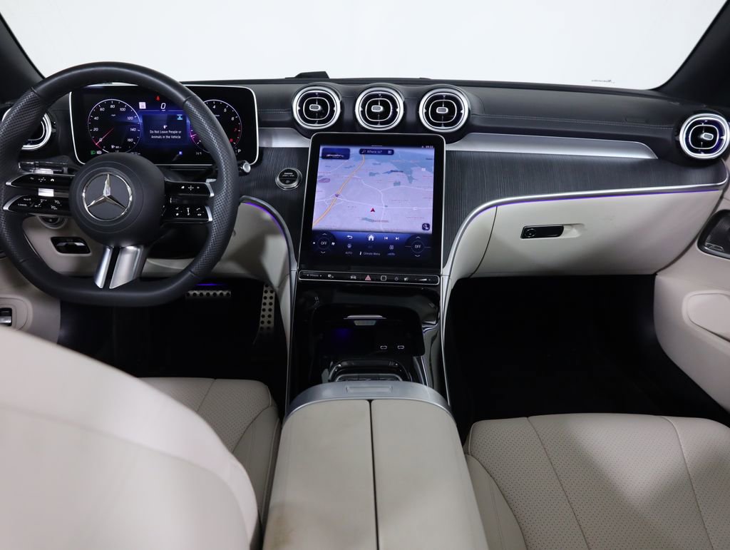 Used 2025 Mercedes-Benz CLE 450 4MATIC Cabriolet image 32