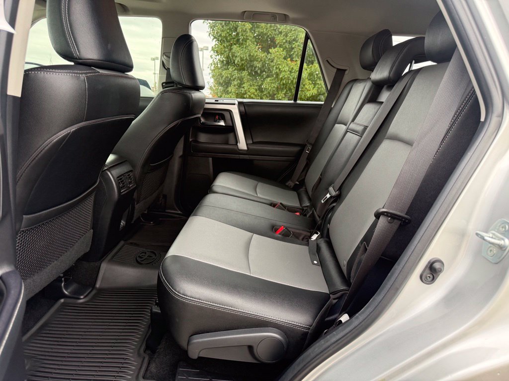 Used 2021 Toyota 4Runner SR5 Premium w/ Moonroof Package AWD/4WD image 22