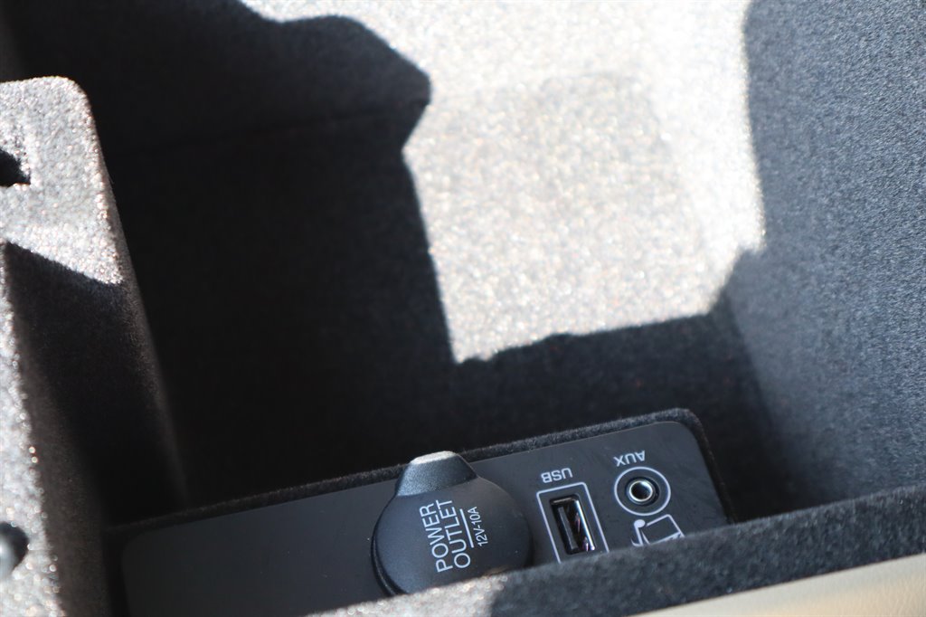 Used 2013 Jaguar XF RWD image 31