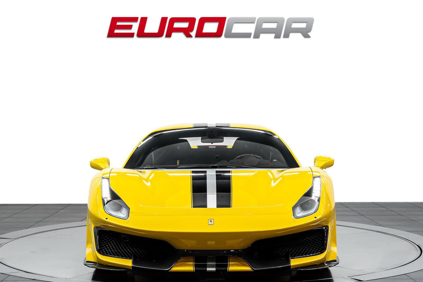 Used 2020 Ferrari 488 Pista Coupe RWD image 8
