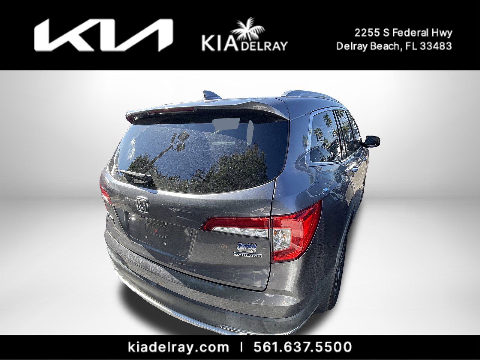 Used 2020 Honda Pilot Touring image 2