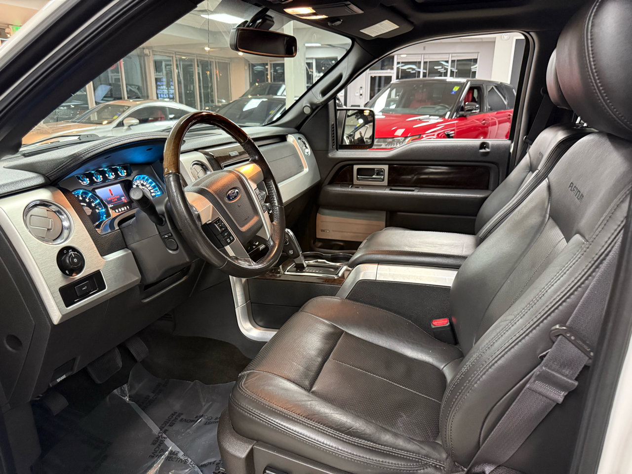 Used 2014 Ford F150 Platinum image 10