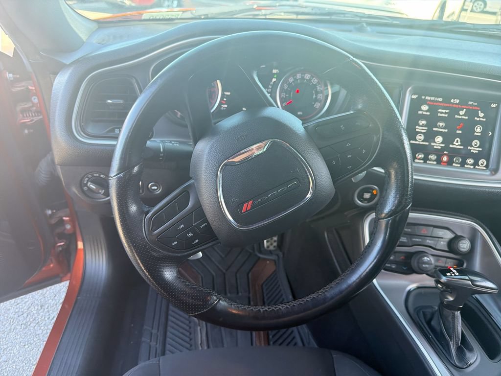 Used 2020 Dodge Challenger R/T Scat Pack w/ Scat Pack Stripe RWD image 11