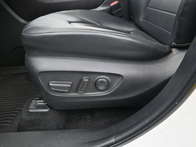 Used 2022 Toyota Highlander XLE image 10
