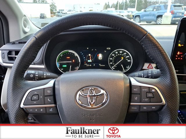 Certified 2023 Toyota Sienna Limited image 20