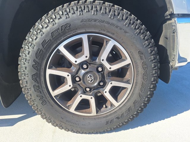 Used 2020 Toyota Tundra Limited w/ Limited Premium Package image 20