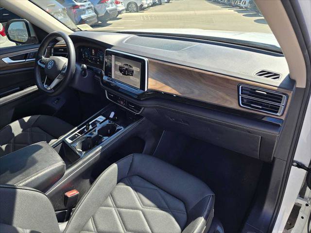 Used 2024 Volkswagen Atlas SE FWD image 10