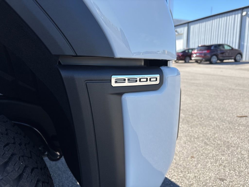 New 2026 GMC Sierra 2500 AT4 w/ AT4 Premium Plus Package image 39