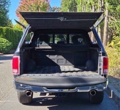 Used 2015 RAM 1500 Laramie w/ Convenience Group image 10