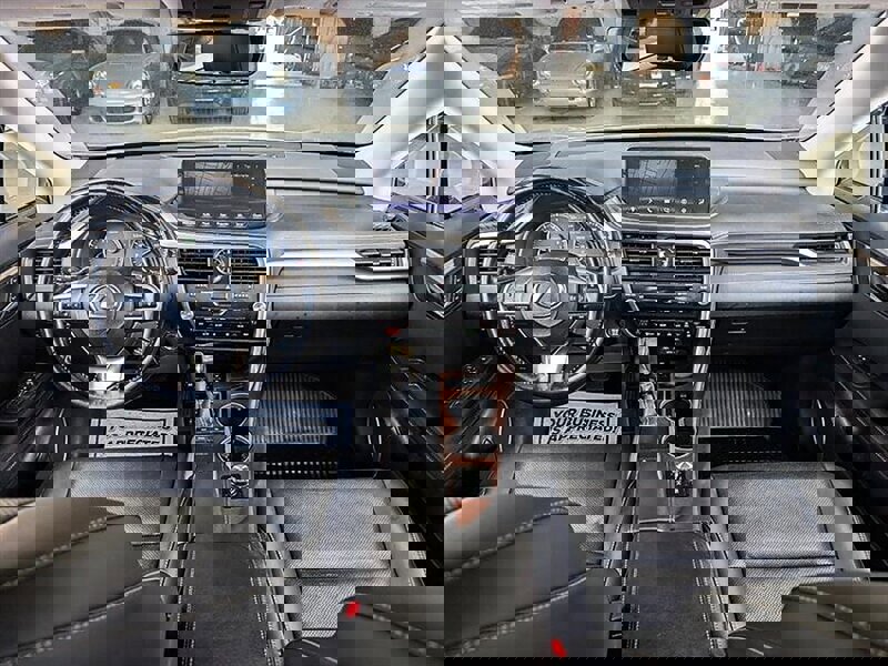 Used 2021 Lexus RX 350L Premium w/ Premium Package image 21