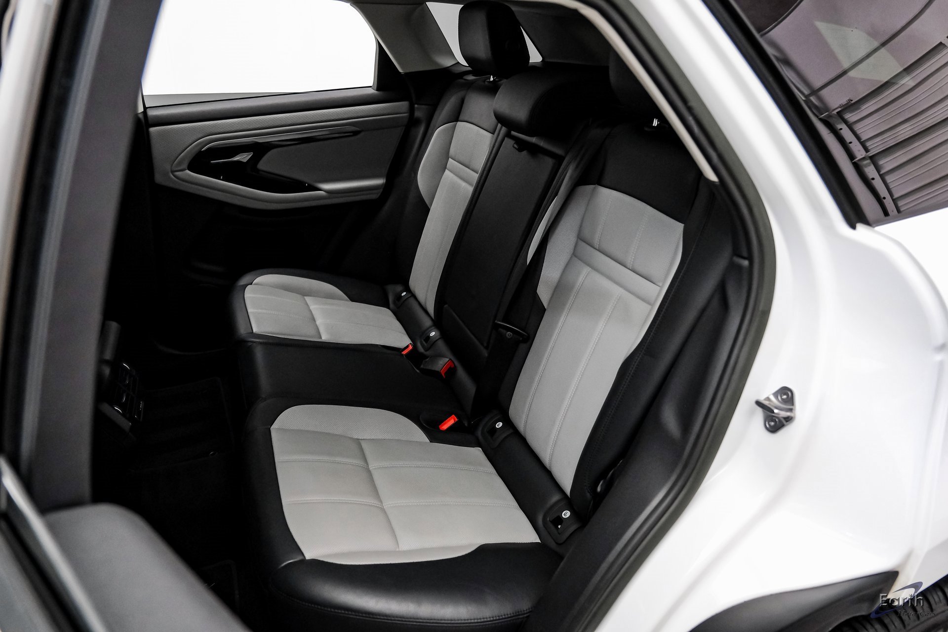 Used 2023 Land Rover Range Rover Evoque R-Dynamic S image 58