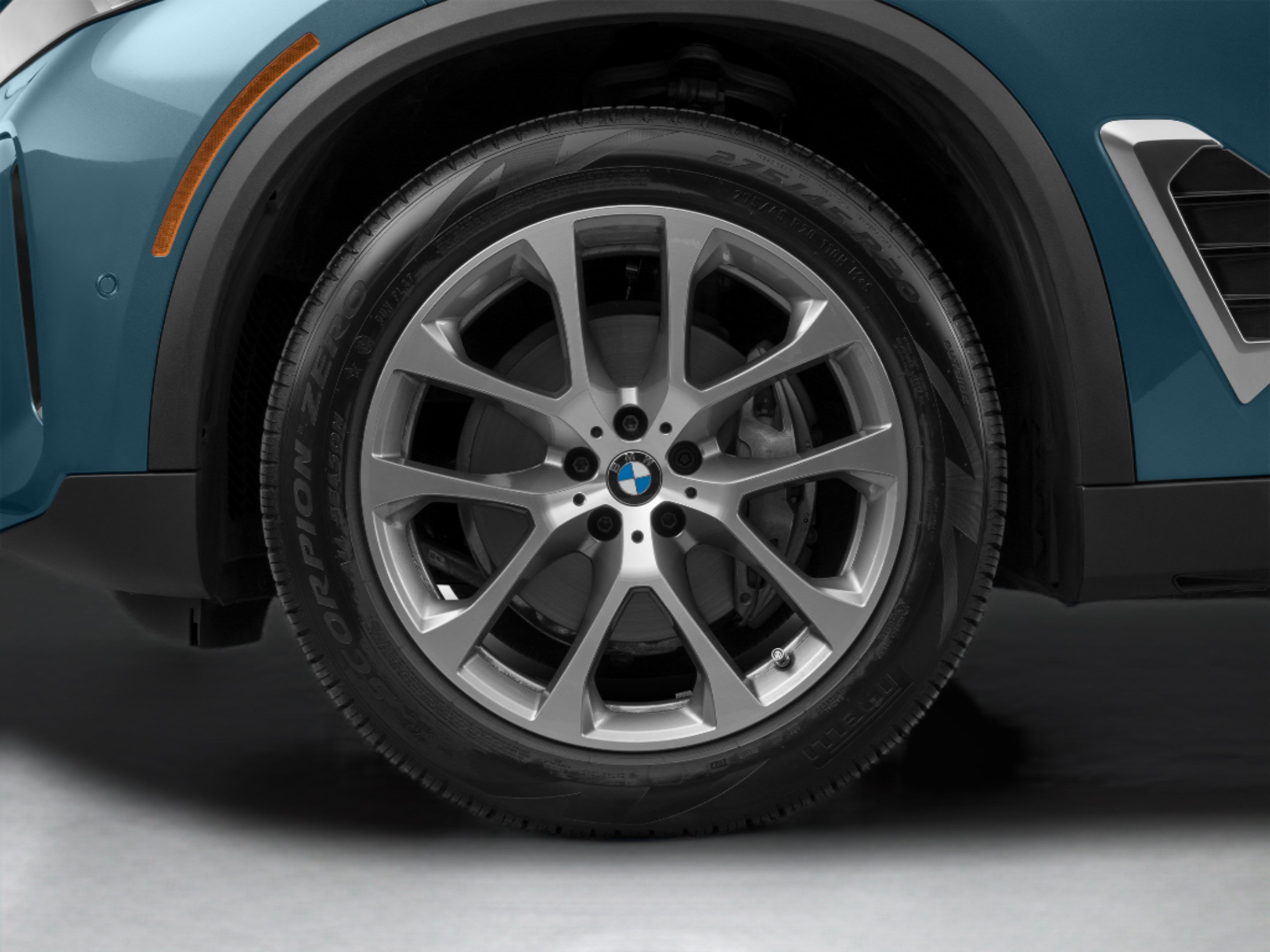 Used 2026 BMW X5 xDrive50e AWD/4WD image 45