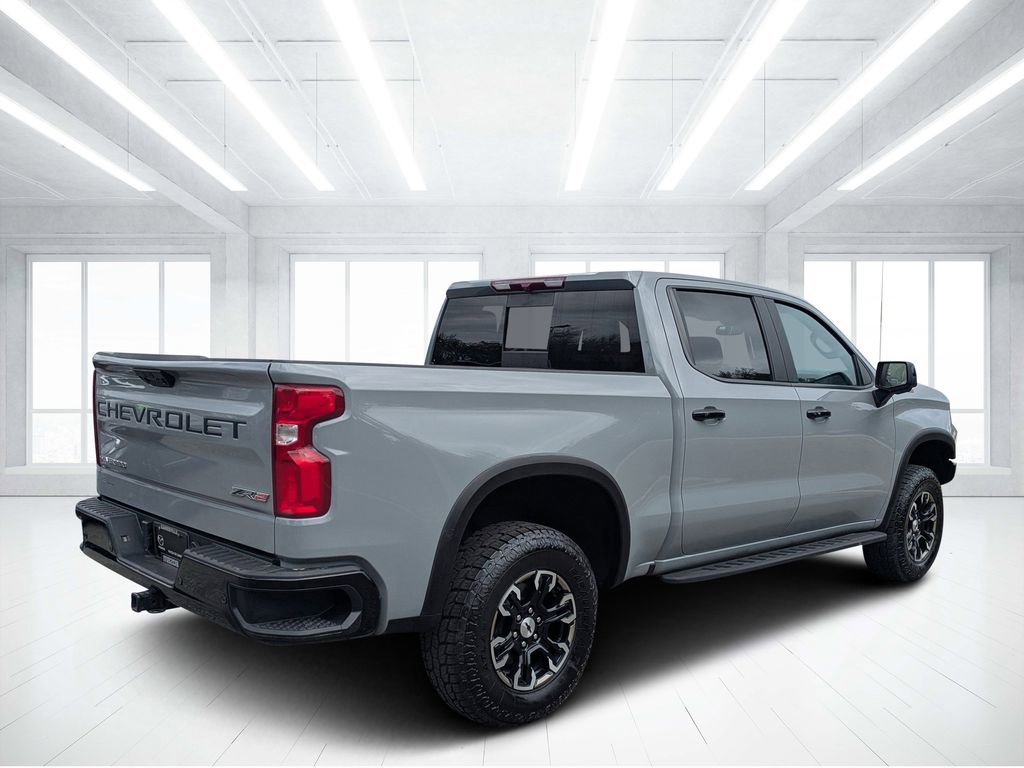 Used 2024 Chevrolet Silverado 1500 ZR2 image 3