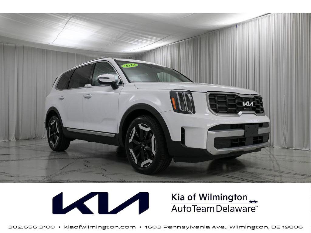 Used 2023 Kia Telluride S AWD/4WD image 1