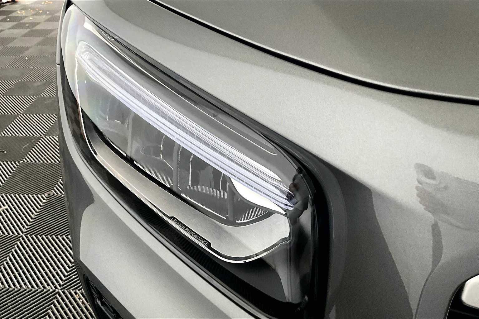 New 2025 Mercedes-Benz GLB 250 4MATIC image 15