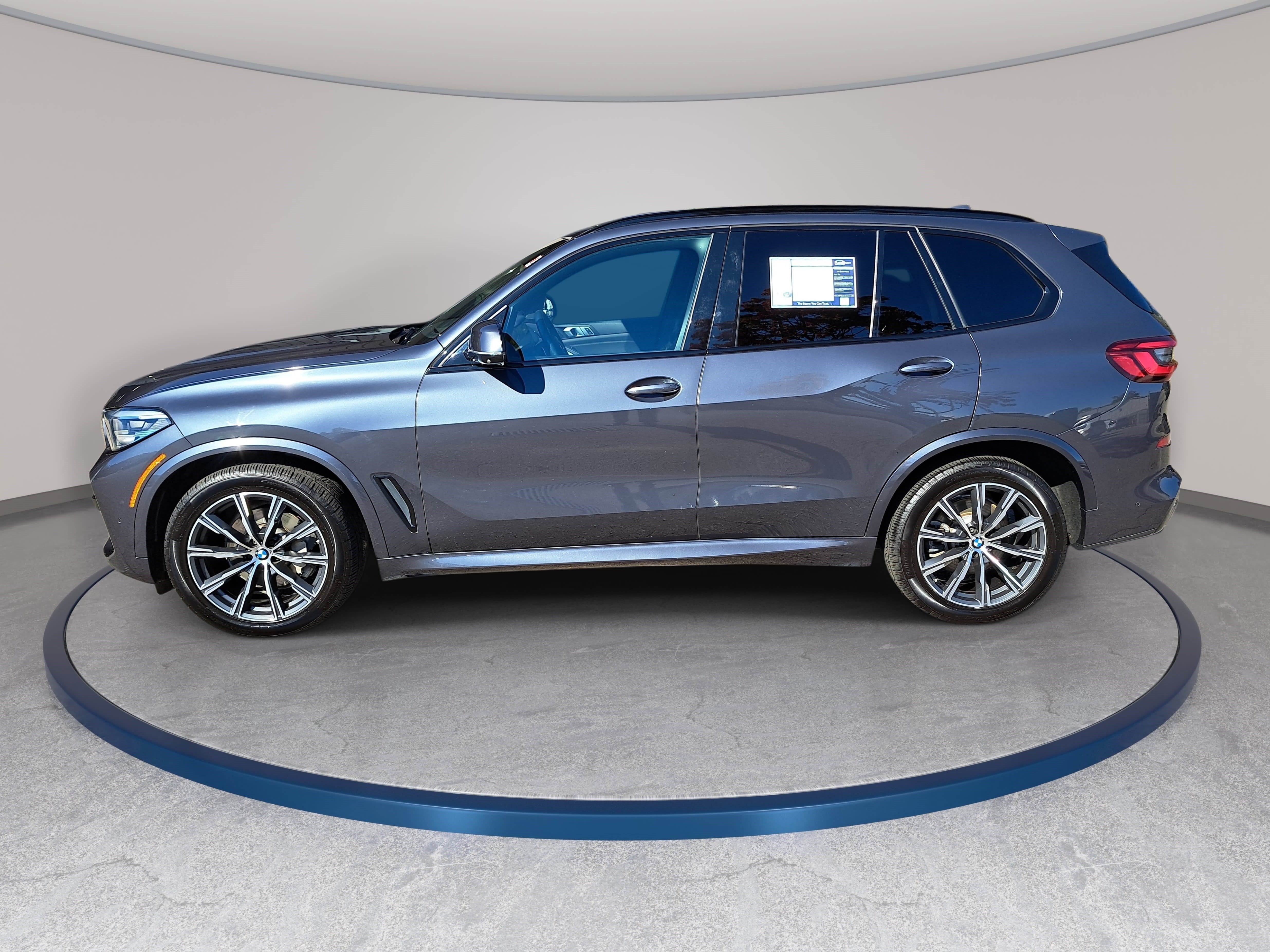 Used 2019 BMW X5 xDrive40i w/ M Sport Package AWD/4WD image 8