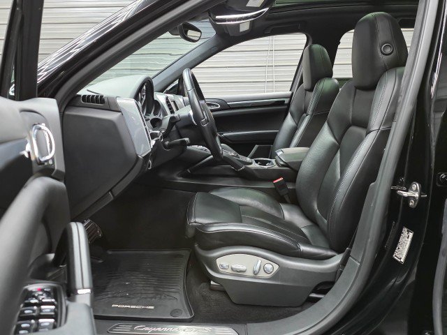 Used 2014 Porsche Cayenne GTS AWD/4WD image 13