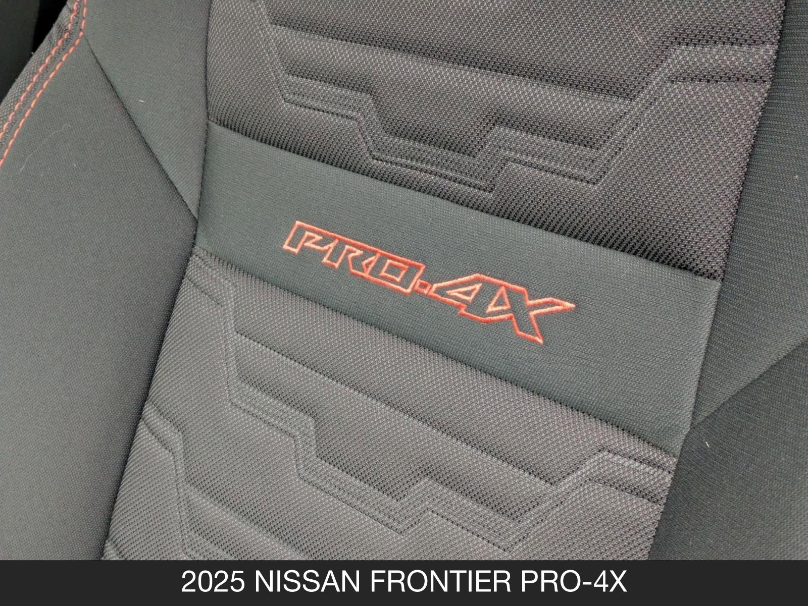 Used 2025 Nissan Frontier PRO-4X image 20