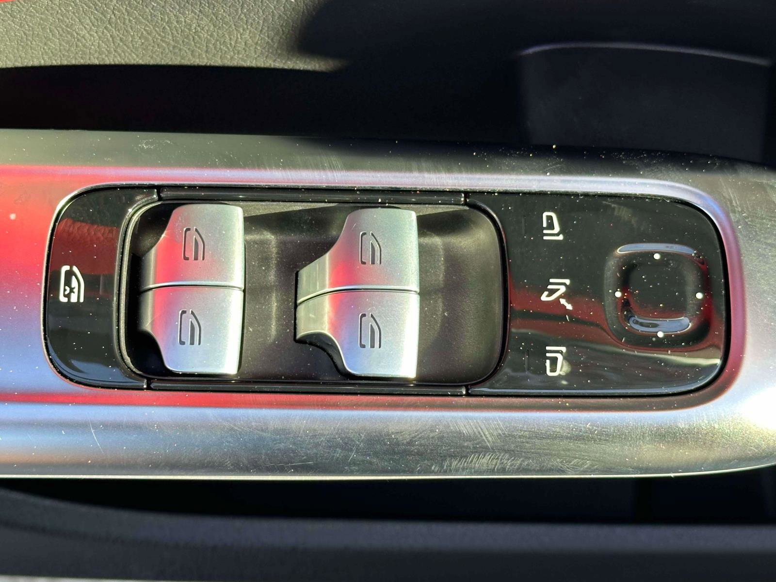 Used 2025 Mercedes-Benz C 300 4MATIC Sedan image 12