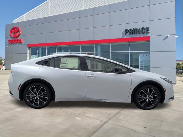 New 2025 Toyota Prius XLE image 5