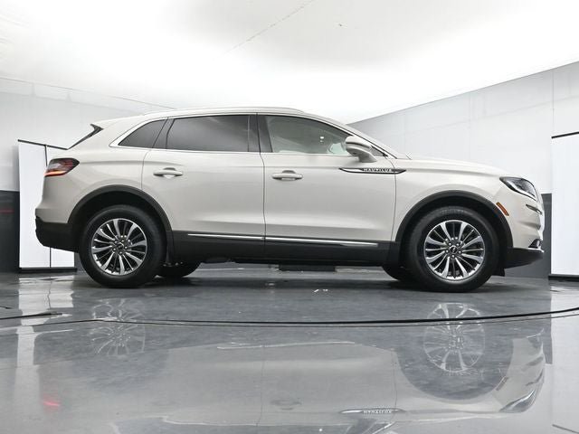 Used 2022 Lincoln Nautilus Reserve AWD/4WD image 37