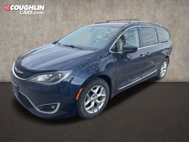 Used 2018 Chrysler Pacifica Touring-L Plus w/ Tire & Wheel Group image 8