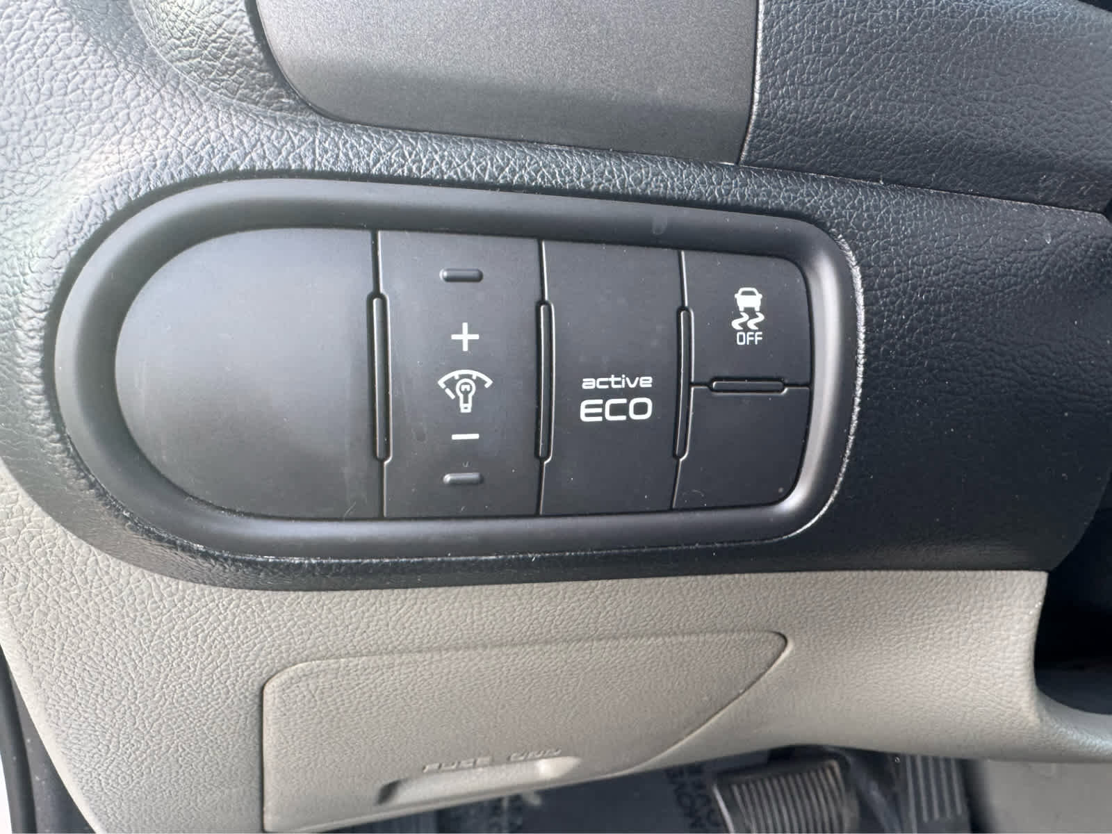 Used 2015 Kia Forte LX image 16