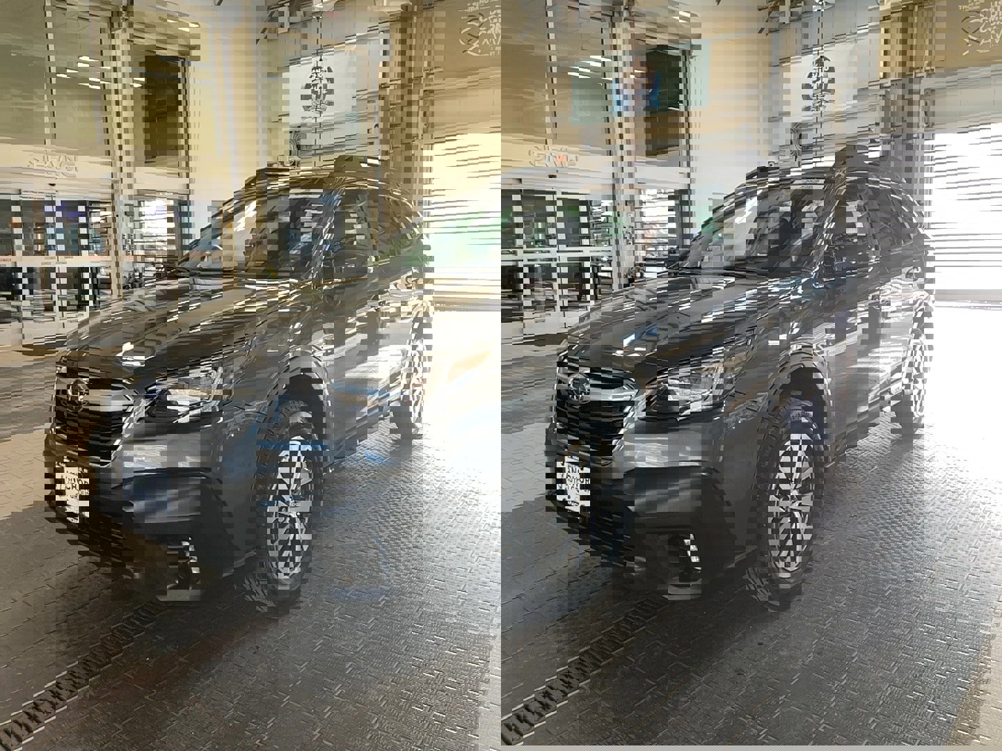 Used 2021 Subaru Outback Premium image 3