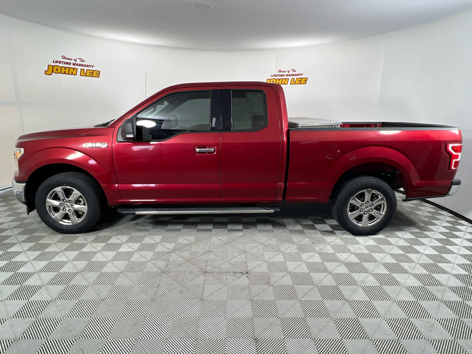 Used 2019 Ford F150 XLT w/ Equipment Group 301A Mid image 2