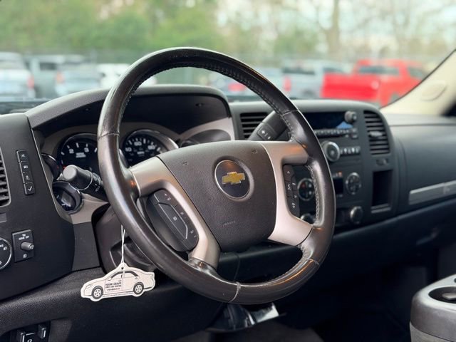 Used 2013 Chevrolet Silverado 2500 LT w/ Interior Plus Package image 7