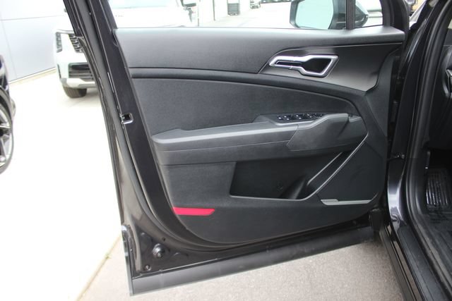 Certified 2026 Kia Sportage LX w/ LX Convenience Package AWD/4WD image 19