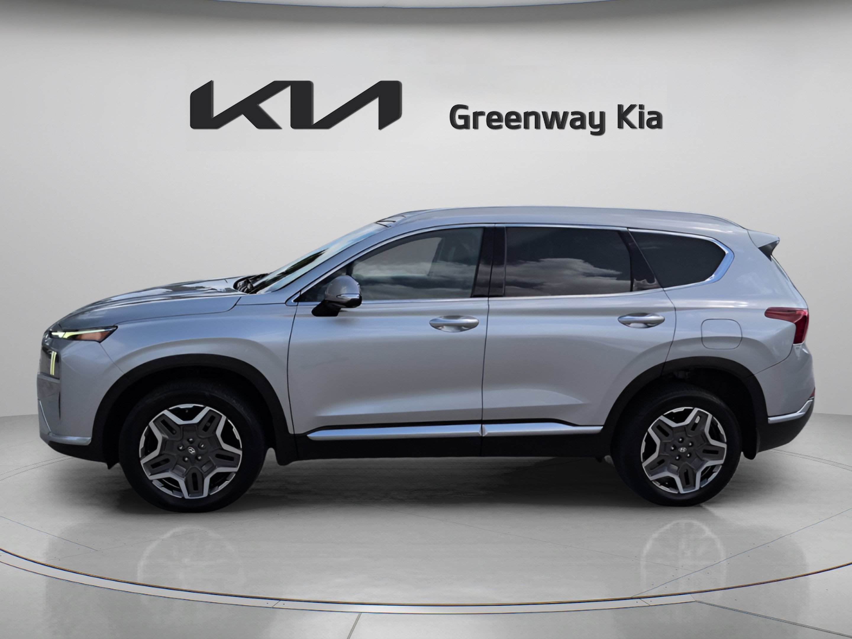 Used 2022 Hyundai Santa Fe Limited w/ Winter Weather Package AWD/4WD image 9
