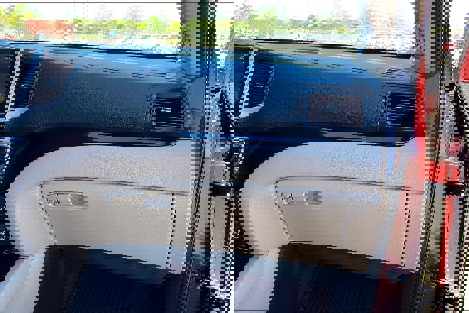 Used 2018 Honda Pilot Touring image 18