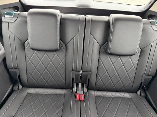 New 2026 Volkswagen Atlas SEL Premium R-Line AWD/4WD image 5