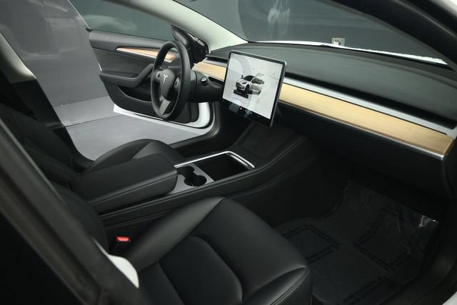Used 2023 Tesla Model 3 Standard Range RWD image 54