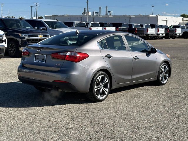 Used 2016 Kia Forte EX w/ EX Premium Package FWD image 5