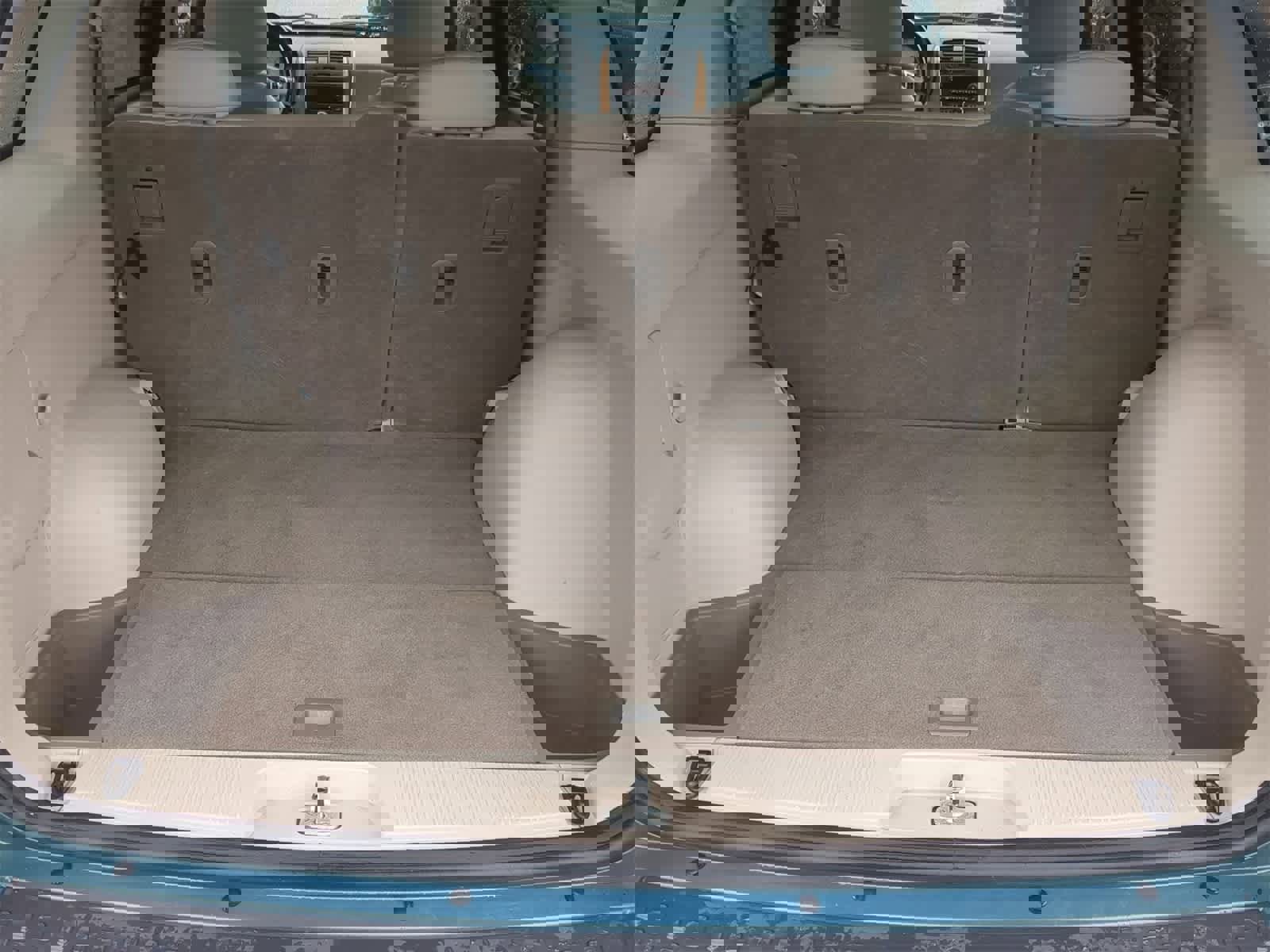 Used 2007 Saturn Vue 2WD V6 w/ Leather Appointments Pkg image 31