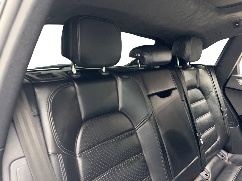 Used 2015 Porsche Macan Turbo image 39