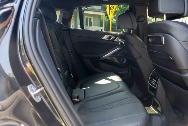 Used 2024 BMW X6 M60i AWD/4WD image 47