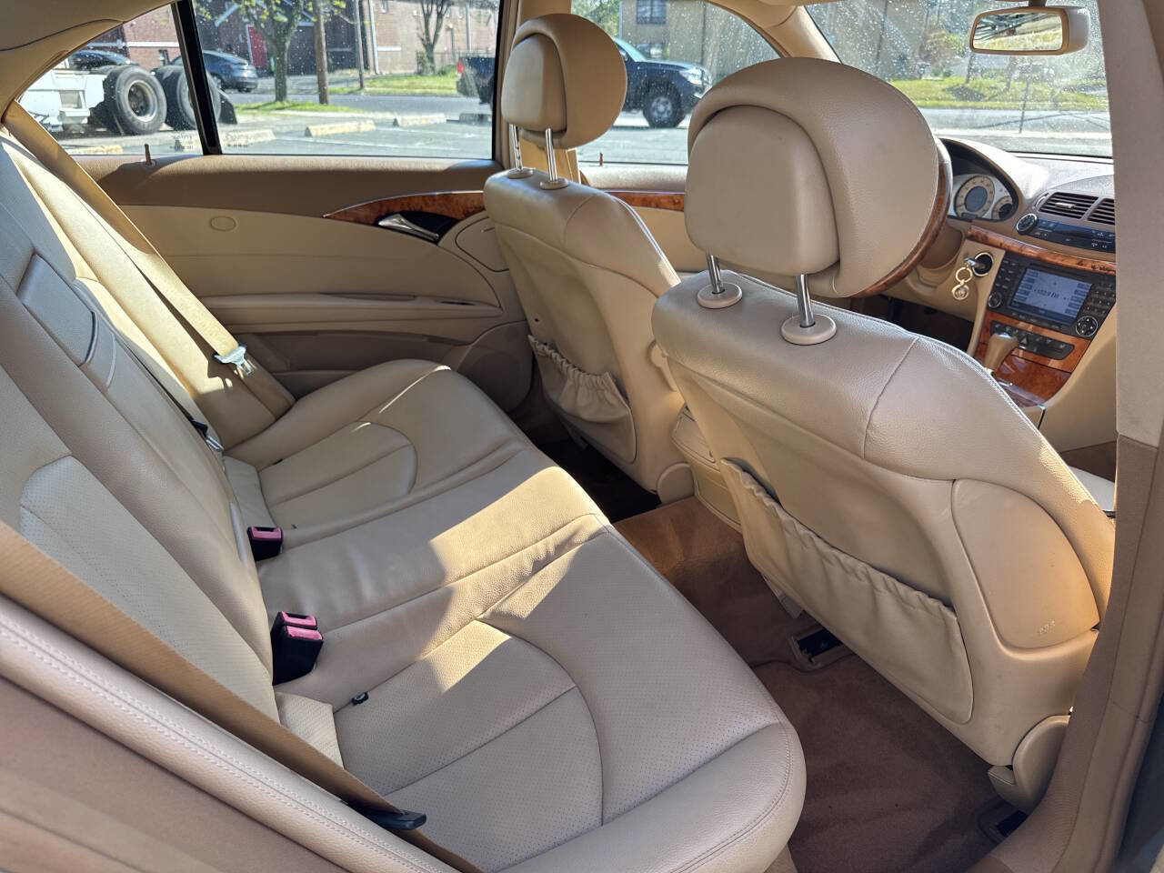 Used 2008 Mercedes-Benz E 350 4MATIC Sedan image 15