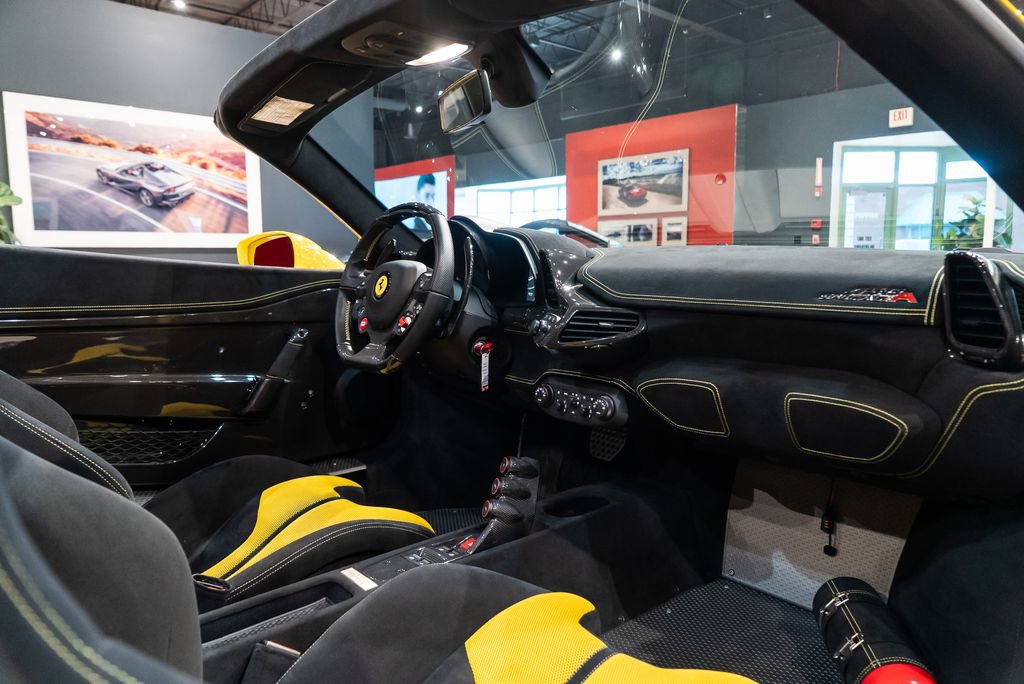 Used 2015 Ferrari 458 Speciale A image 40
