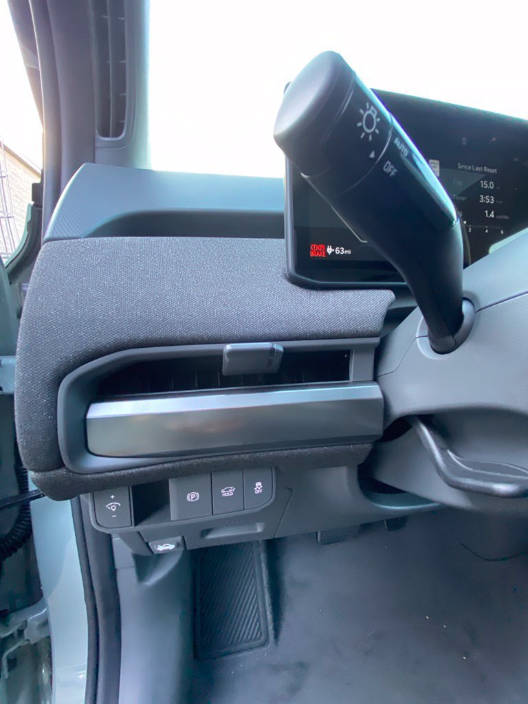New 2027 Kia EV3 Land FWD image 13