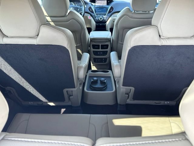 Used 2019 Acura MDX w/ Tech & Entertainment Pkg AWD/4WD image 11