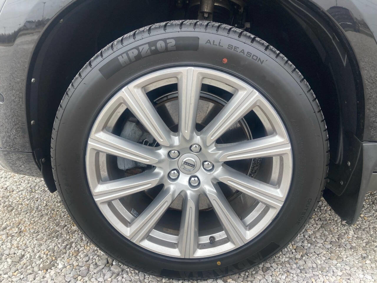 Used 2016 Volvo XC90 T8 Inscription w/ Vision Package image 23