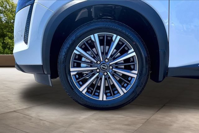 New 2026 Nissan Pathfinder Platinum w/ Lighting Package AWD/4WD image 13